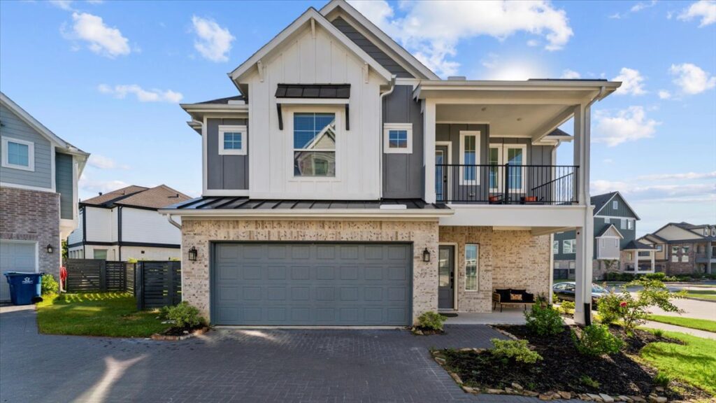 Exterior view of modern two-story home offering midterm rentals in Cypress TX.